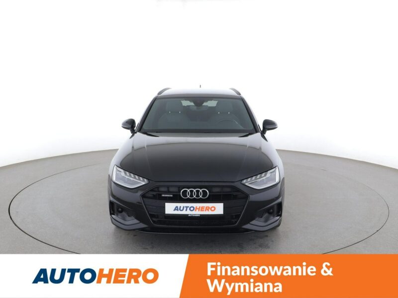 Audi A4 S-tronic quattro S-Line navi grzane fotele ACC LED kamera alcantara B9 (2015-)