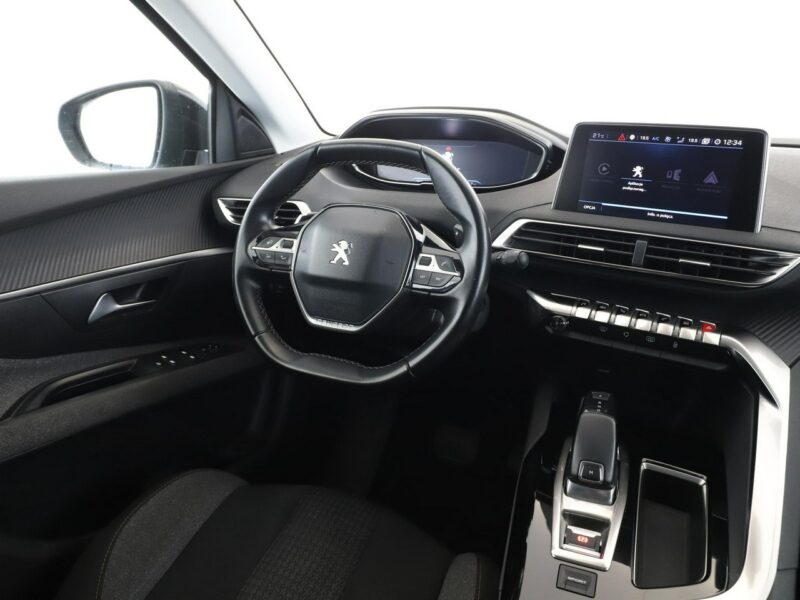 Peugeot 5008 Active Business automat 7-osob. PDC tempomat klima-auto Bluetooth II (2017-)