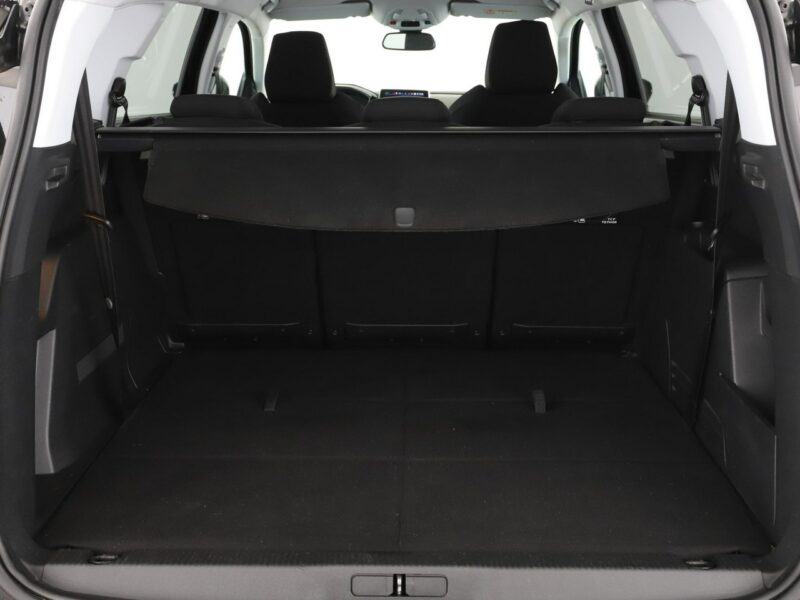 Peugeot 5008 Active Business automat 7-osob. PDC tempomat klima-auto Bluetooth II (2017-)