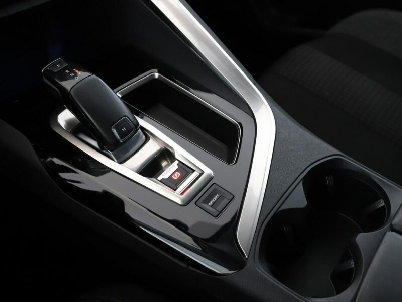 Peugeot 5008 Active Business automat 7-osob. PDC tempomat klima-auto Bluetooth II (2017-)