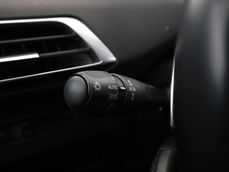 Peugeot 5008 Active Business automat 7-osob. PDC tempomat klima-auto Bluetooth II (2017-)