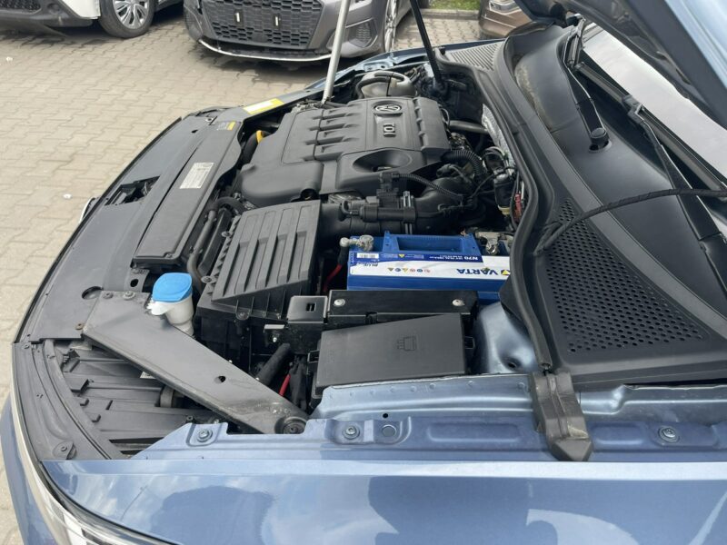 Volkswagen Passat Climatronic Comfortline B8 (2014-2023)