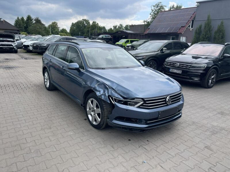 Volkswagen Passat Climatronic Comfortline B8 (2014-2023)