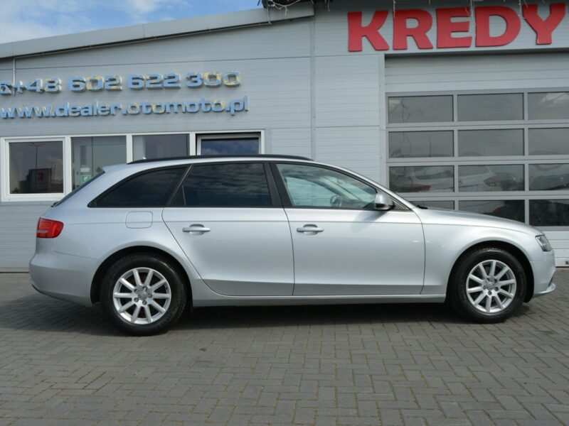 Audi A4 2.0 TDI LIFT Serwis NAVI Bluetooth B8 (2007-2015)