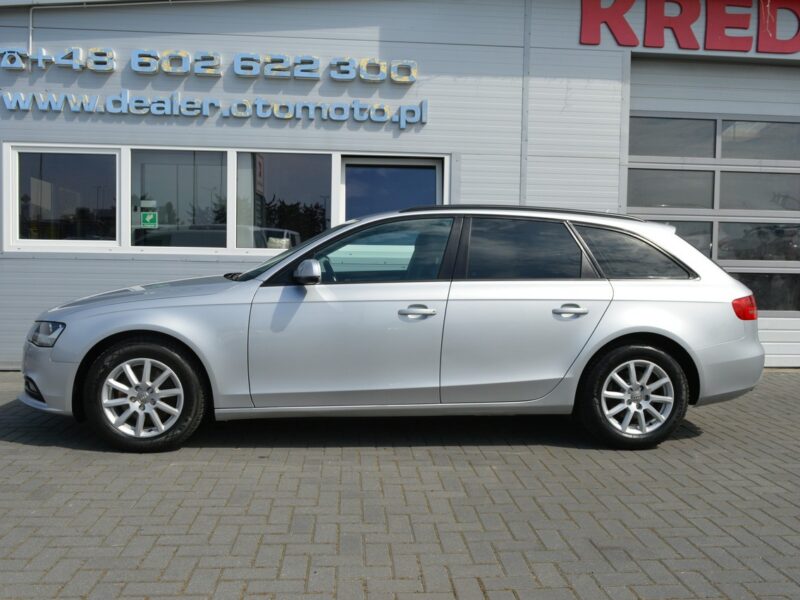 Audi A4 2.0 TDI LIFT Serwis NAVI Bluetooth B8 (2007-2015)
