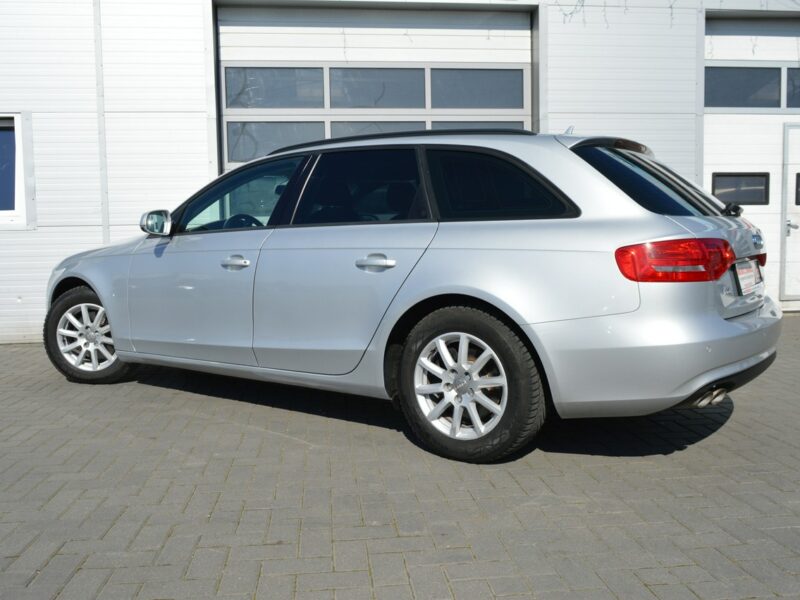 Audi A4 2.0 TDI LIFT Serwis NAVI Bluetooth B8 (2007-2015)