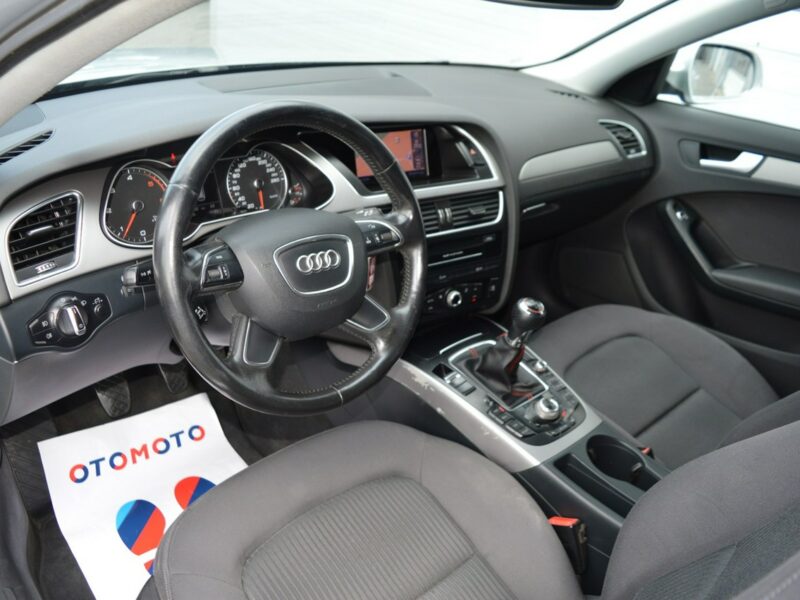 Audi A4 2.0 TDI LIFT Serwis NAVI Bluetooth B8 (2007-2015)