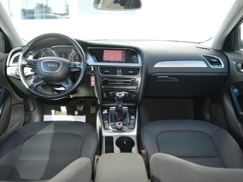 Audi A4 2.0 TDI LIFT Serwis NAVI Bluetooth B8 (2007-2015)