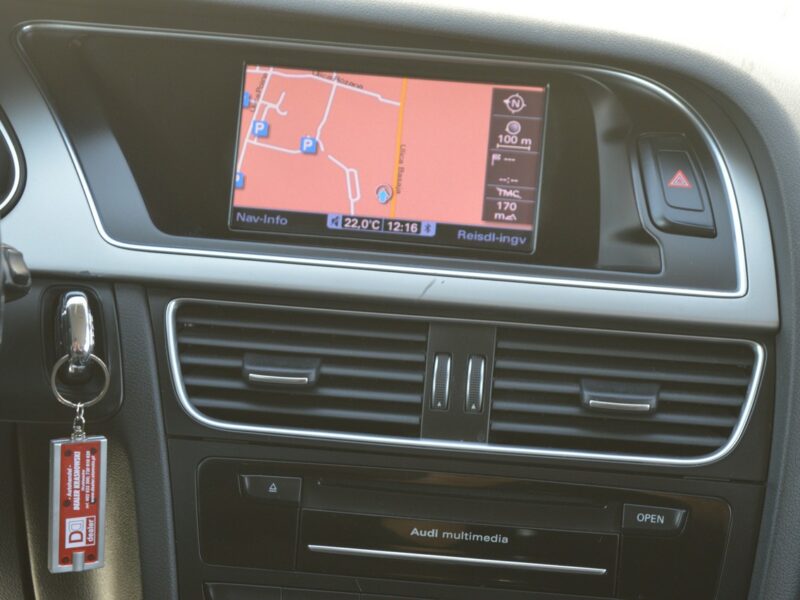 Audi A4 2.0 TDI LIFT Serwis NAVI Bluetooth B8 (2007-2015)