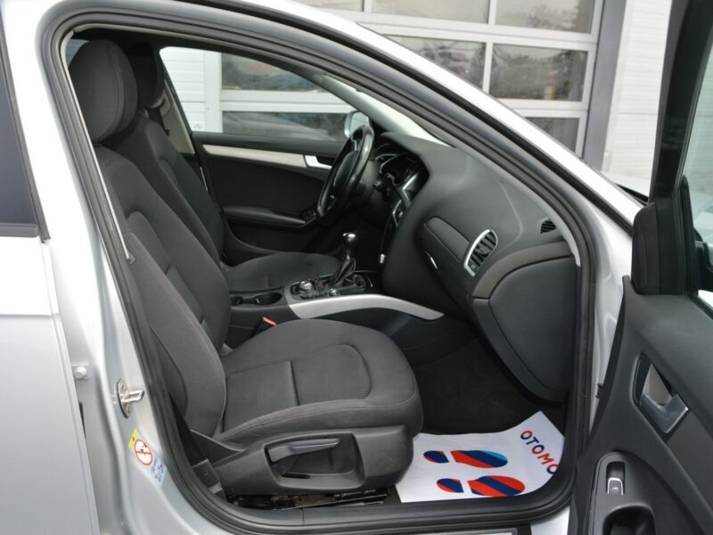 Audi A4 2.0 TDI LIFT Serwis NAVI Bluetooth B8 (2007-2015)