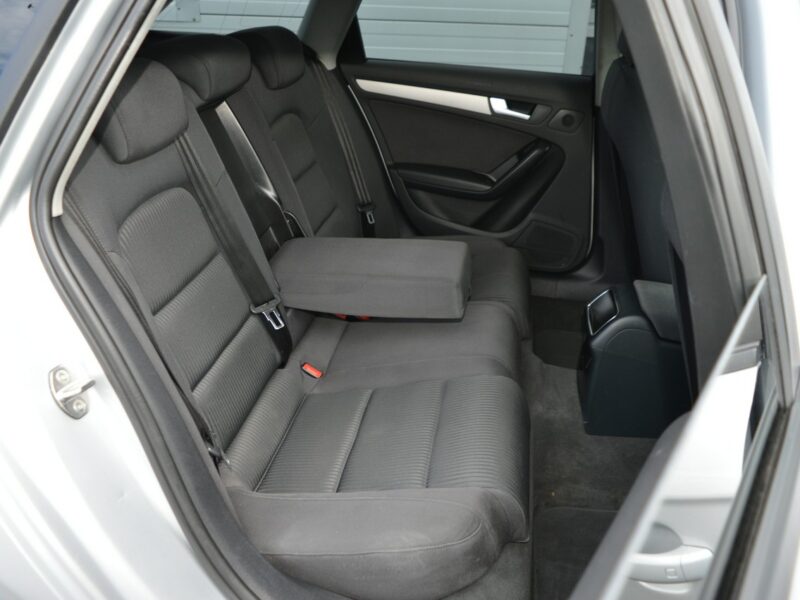 Audi A4 2.0 TDI LIFT Serwis NAVI Bluetooth B8 (2007-2015)