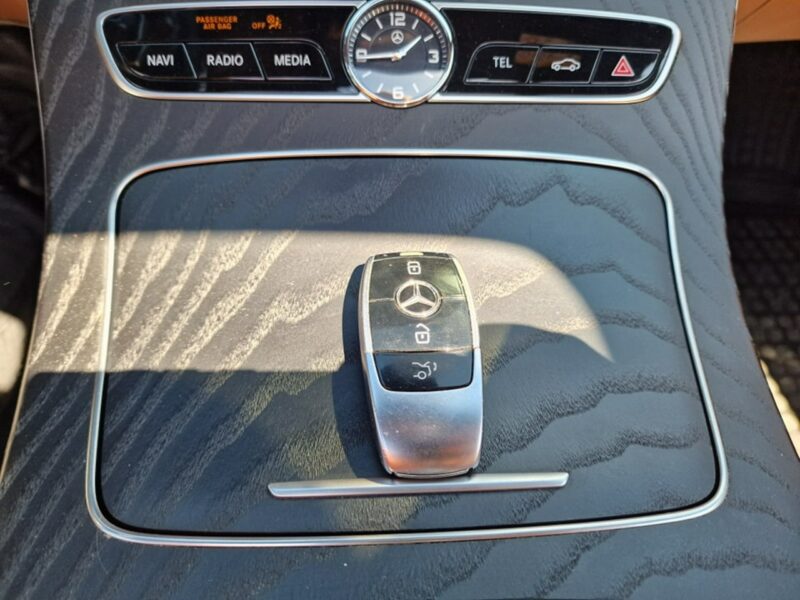 Mercedes E 220 2.2 CDI 194 KM, 4-Matic, Kamery 360, Automat, Full LED, Panorama, Alu W213 (2016-)