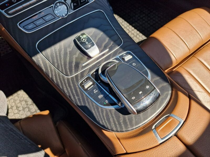 Mercedes E 220 2.2 CDI 194 KM, 4-Matic, Kamery 360, Automat, Full LED, Panorama, Alu W213 (2016-)