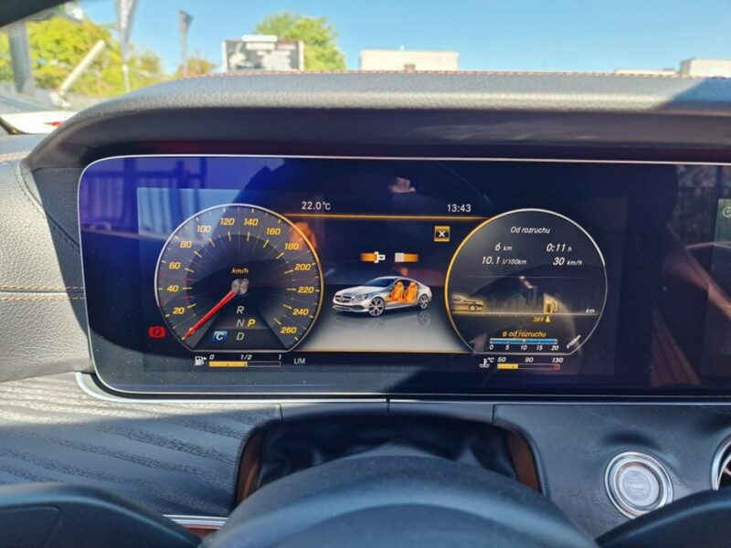 Mercedes E 220 2.2 CDI 194 KM, 4-Matic, Kamery 360, Automat, Full LED, Panorama, Alu W213 (2016-)