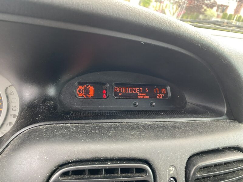 Renault Scenic Po liftingu, świeży olej ,klimatronic sprawny, bardzo zadbany I (1997-2003)