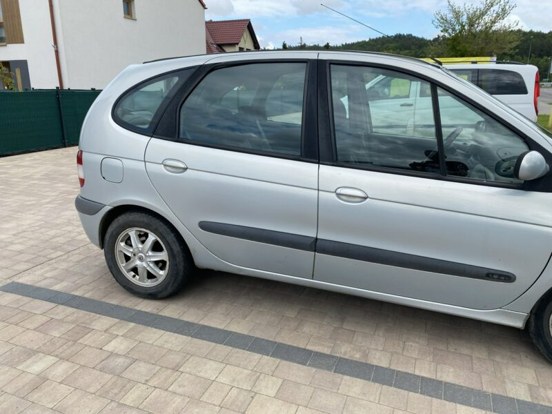 Renault Scenic Po liftingu, świeży olej ,klimatronic sprawny, bardzo zadbany I (1997-2003)