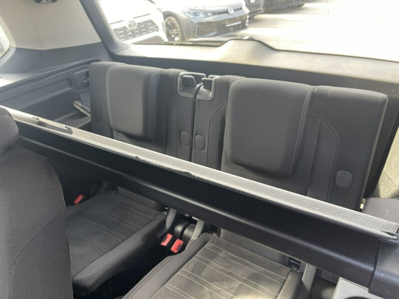 Volkswagen Touran DSG Klimatronik Podgrzewanie 7 osobowy III (2015-)