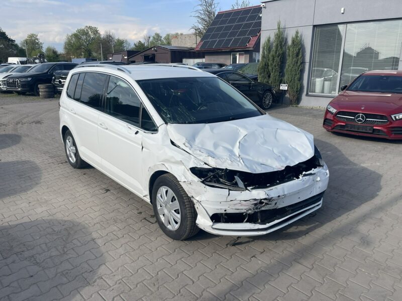 Volkswagen Touran DSG Klimatronik Podgrzewanie 7 osobowy III (2015-)