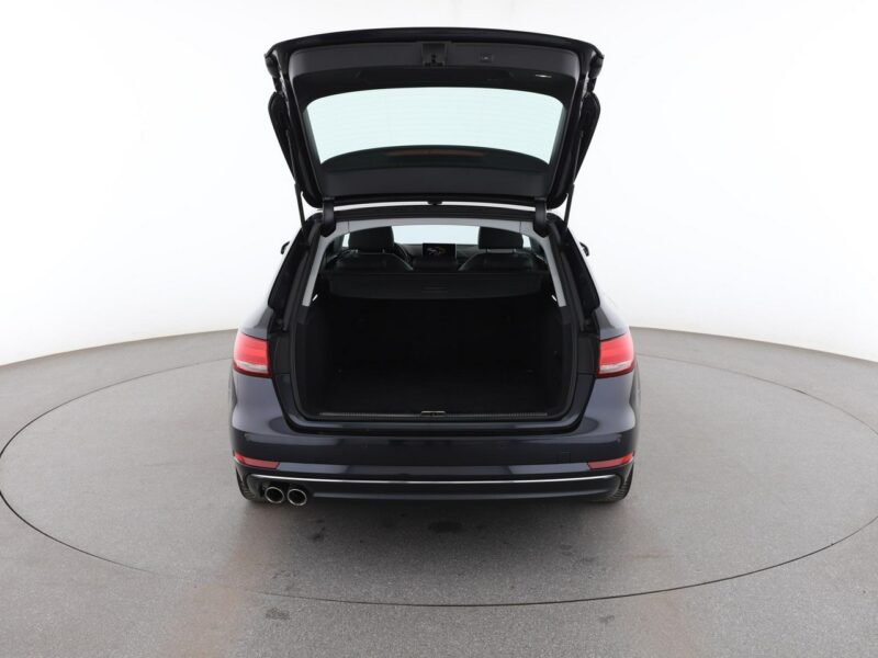 Audi A4 Xenon navi skóra/alcantara szyberdach virtual cocpit B9 (2015-)
