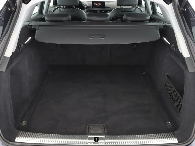 Audi A4 Xenon navi skóra/alcantara szyberdach virtual cocpit B9 (2015-)