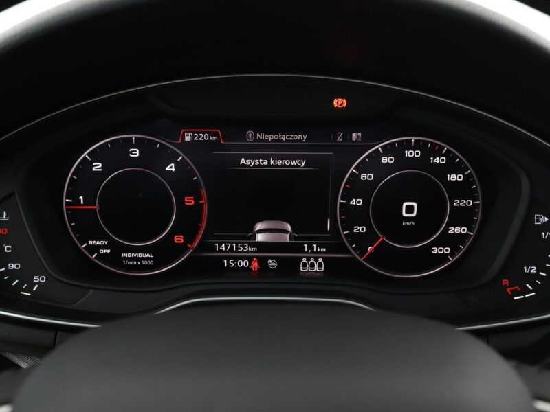 Audi A4 Xenon navi skóra/alcantara szyberdach virtual cocpit B9 (2015-)
