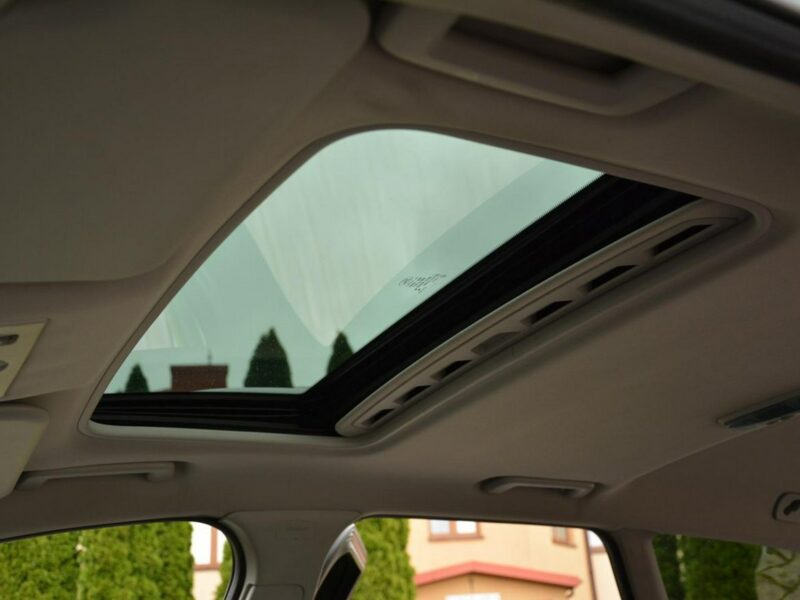 Ford Mondeo Titanium Ledy BLIS Keyless go Navi Convers 2xParkt Relingi Aso Ford Mk4 (2007-2014)
