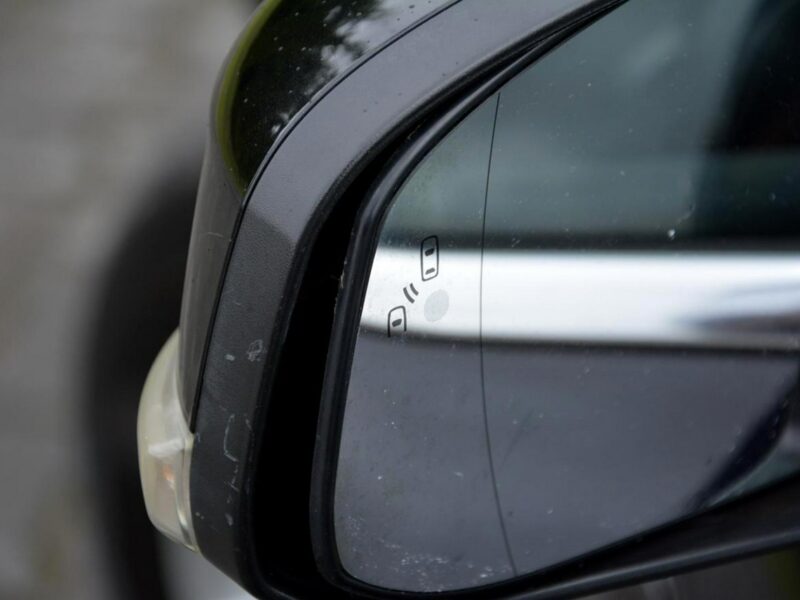 Ford Mondeo Titanium Ledy BLIS Keyless go Navi Convers 2xParkt Relingi Aso Ford Mk4 (2007-2014)