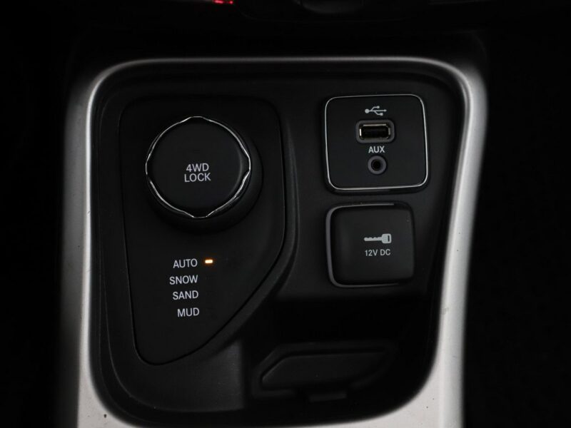 Jeep Compass 4x4 automat skóra LED navi klima auto panorama kamera i czujniki park II (2016-)