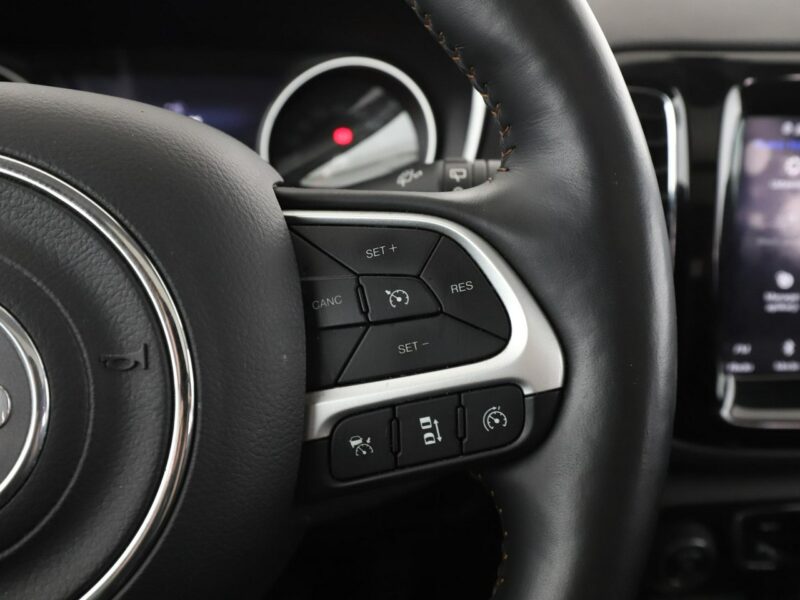 Jeep Compass 4x4 automat skóra LED navi klima auto panorama kamera i czujniki park II (2016-)