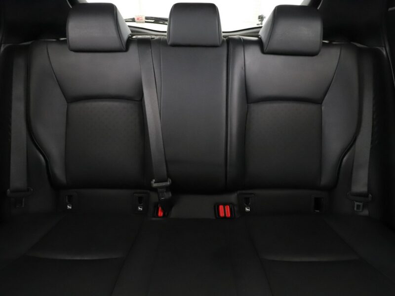 Toyota C-HR navi kamera ACC skóra LED JBL Bluetooth klima-auto