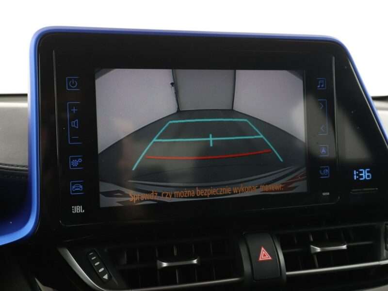 Toyota C-HR navi kamera ACC skóra LED JBL Bluetooth klima-auto
