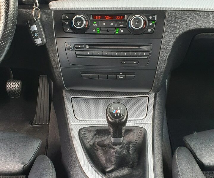 BMW 116 LCI # 2.0i 122KM # Mpakiet # Navi CIC # Sportsitze # Szyberdach # IGŁA E87 (2004-2013)