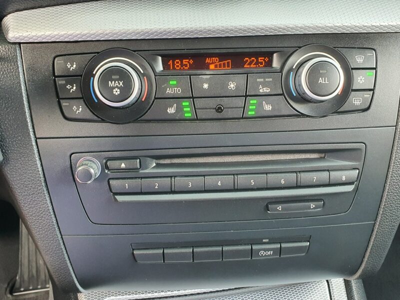 BMW 116 LCI # 2.0i 122KM # Mpakiet # Navi CIC # Sportsitze # Szyberdach # IGŁA E87 (2004-2013)