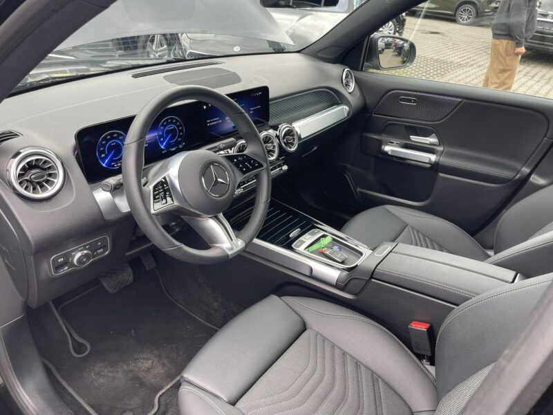 Mercedes EQB 250+ Elektryk Ambient Virtual