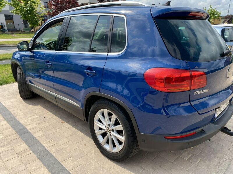 Volkswagen Tiguan 4*4, 170KM,skóry, podg. fotele, kamera, szklany dach, drugie koła, hak I (2007-2016)