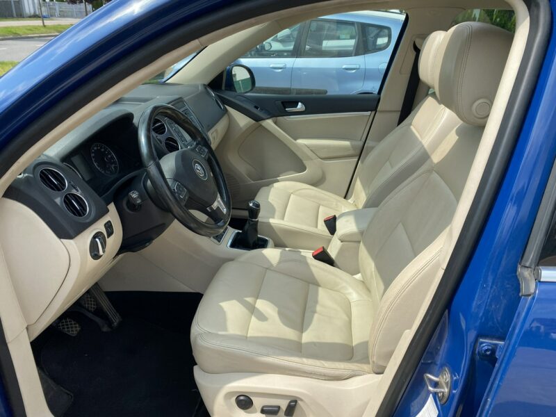 Volkswagen Tiguan 4*4, 170KM,skóry, podg. fotele, kamera, szklany dach, drugie koła, hak I (2007-2016)