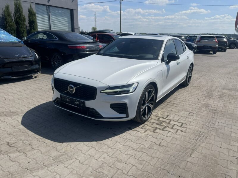 Volvo S60 T8 4x4 PlugIn Hybryda Skóry Kamery360 310KM III (2018-)