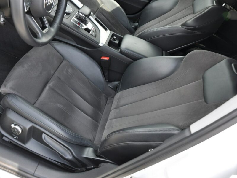 Audi A4 AVANT Competition 2.0TDI 190KM S-tronic S-line Matrix ACC El.klapa Key B9 (2015-)