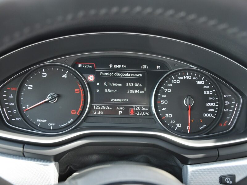 Audi A4 AVANT Competition 2.0TDI 190KM S-tronic S-line Matrix ACC El.klapa Key B9 (2015-)