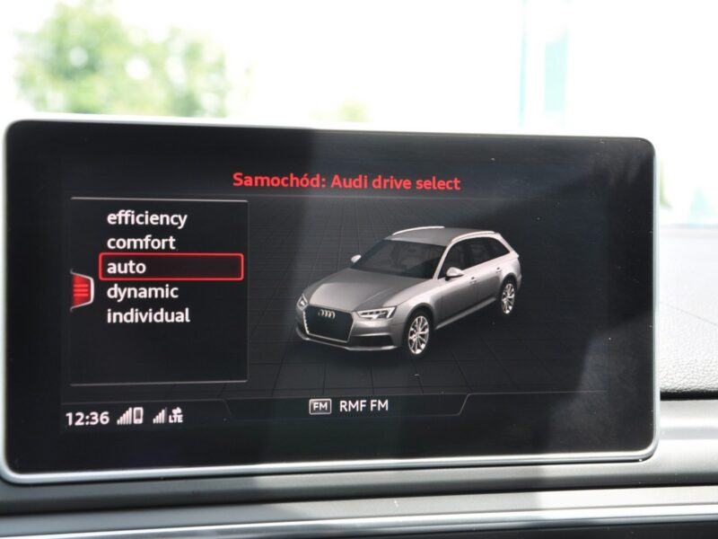 Audi A4 AVANT Competition 2.0TDI 190KM S-tronic S-line Matrix ACC El.klapa Key B9 (2015-)