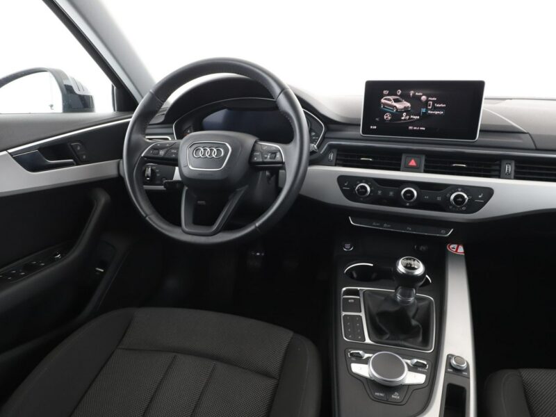 Audi A4 virtual cocpit xenon navi klima auto grzane fotele czujniki parkowania B9 (2015-)
