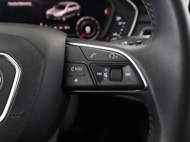Audi A4 virtual cocpit xenon navi klima auto grzane fotele czujniki parkowania B9 (2015-)