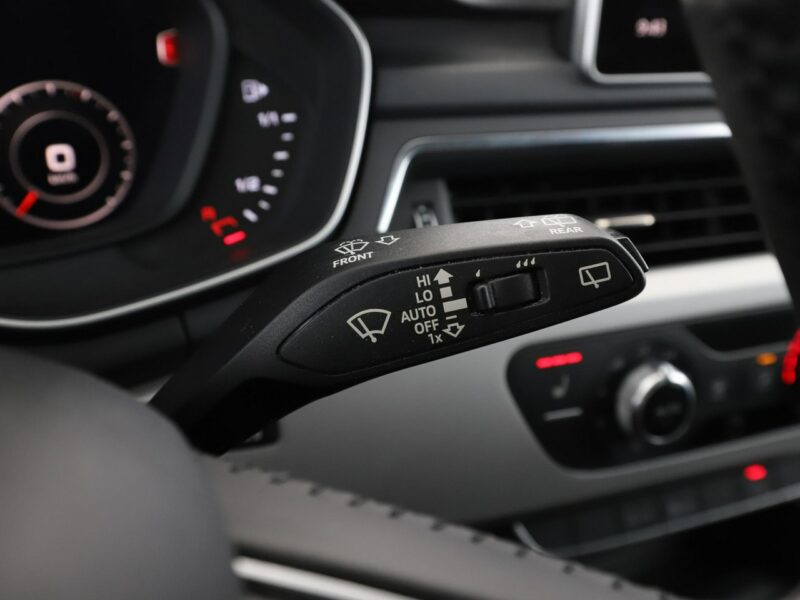 Audi A4 virtual cocpit xenon navi klima auto grzane fotele czujniki parkowania B9 (2015-)