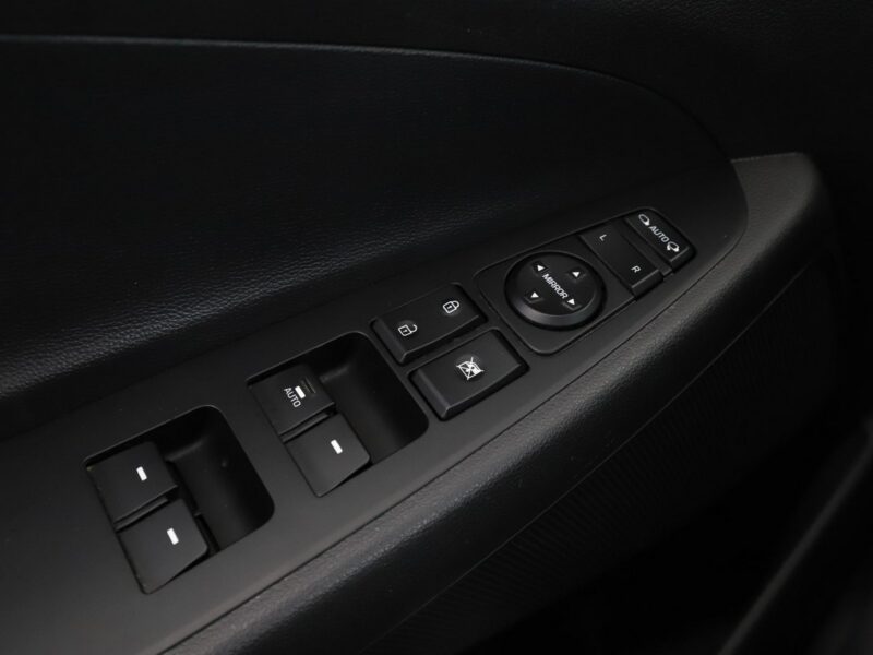 Hyundai Tucson navi kamera tempomat grzane fotele Bluetooth hak LED III (2015-2020)