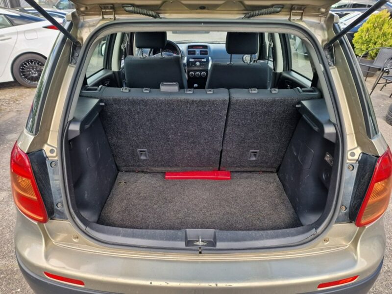 Fiat Sedici 1.6 Benzyna 108 KM, 4x4, Klimatyzacja, Alufelgi, Hak, Komputer