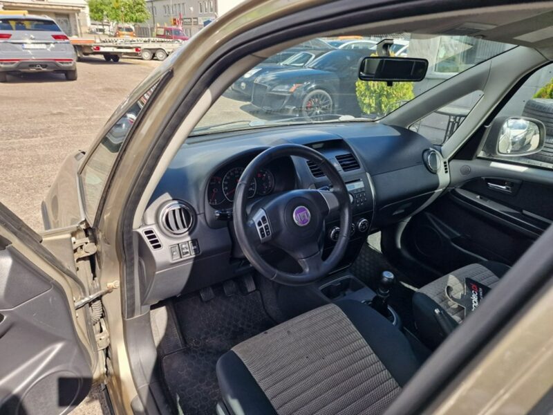 Fiat Sedici 1.6 Benzyna 108 KM, 4x4, Klimatyzacja, Alufelgi, Hak, Komputer