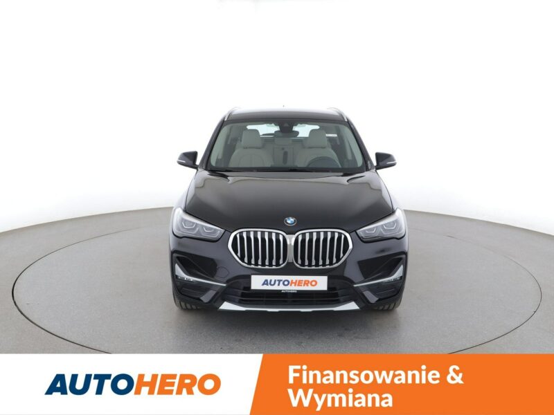 BMW X1 2.0D Automat xLine Klimatronik Tempomat Nawigacja Skóra ParkAssist PDC II (F48) (2015-)