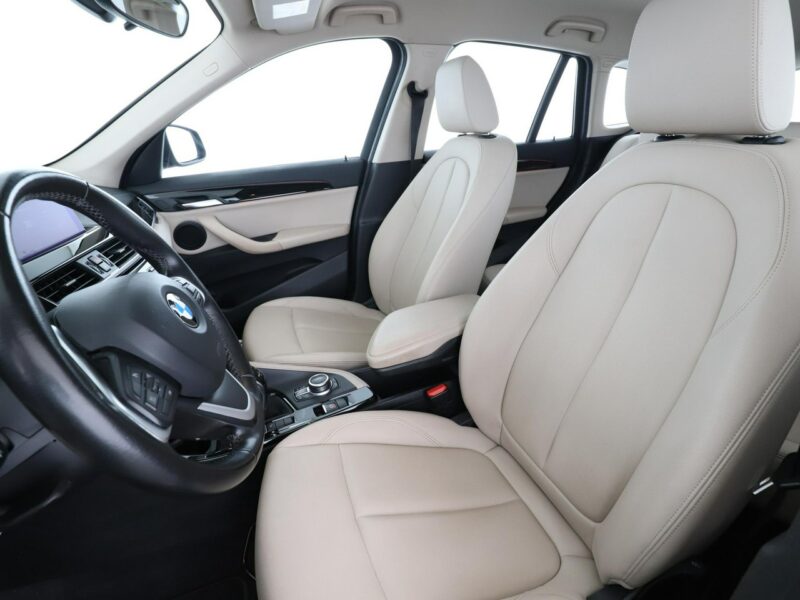 BMW X1 2.0D Automat xLine Klimatronik Tempomat Nawigacja Skóra ParkAssist PDC II (F48) (2015-)