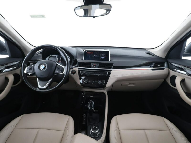 BMW X1 2.0D Automat xLine Klimatronik Tempomat Nawigacja Skóra ParkAssist PDC II (F48) (2015-)