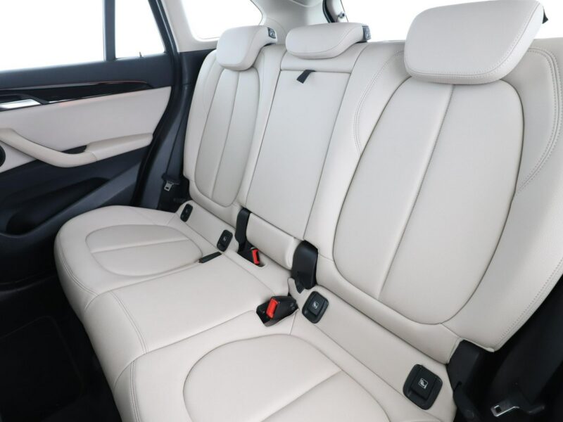 BMW X1 2.0D Automat xLine Klimatronik Tempomat Nawigacja Skóra ParkAssist PDC II (F48) (2015-)